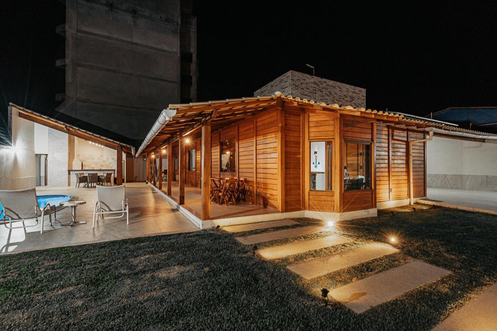 Casadecastelhanos, Quadra Do Mar De Castelhanos, 4 Suites Com Ar, Churrasqueira, Piscina, Hidromassagem, Cozinha Integrada Gourmet Ideal Para Familia E Amigos Аншіета Екстер'єр фото