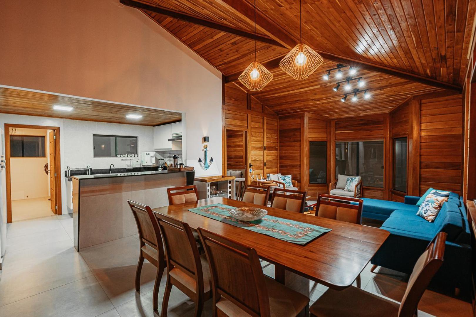 Casadecastelhanos, Quadra Do Mar De Castelhanos, 4 Suites Com Ar, Churrasqueira, Piscina, Hidromassagem, Cozinha Integrada Gourmet Ideal Para Familia E Amigos Аншіета Екстер'єр фото