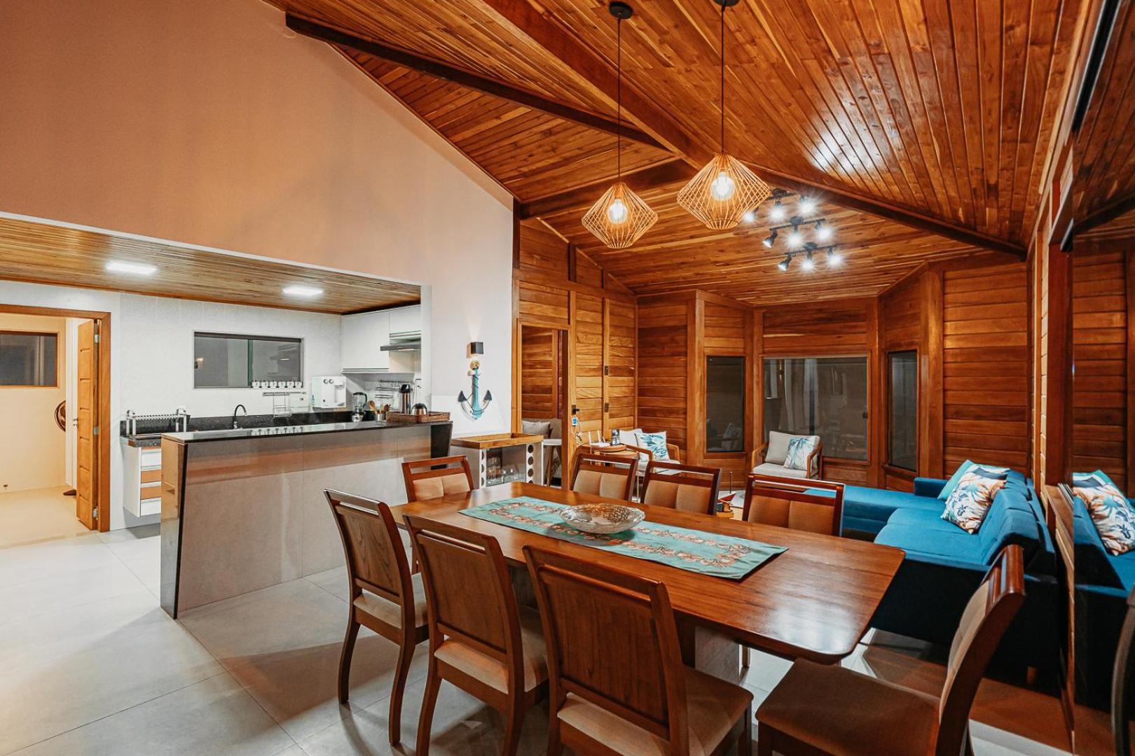 Casadecastelhanos, Quadra Do Mar De Castelhanos, 4 Suites Com Ar, Churrasqueira, Piscina, Hidromassagem, Cozinha Integrada Gourmet Ideal Para Familia E Amigos Аншіета Екстер'єр фото