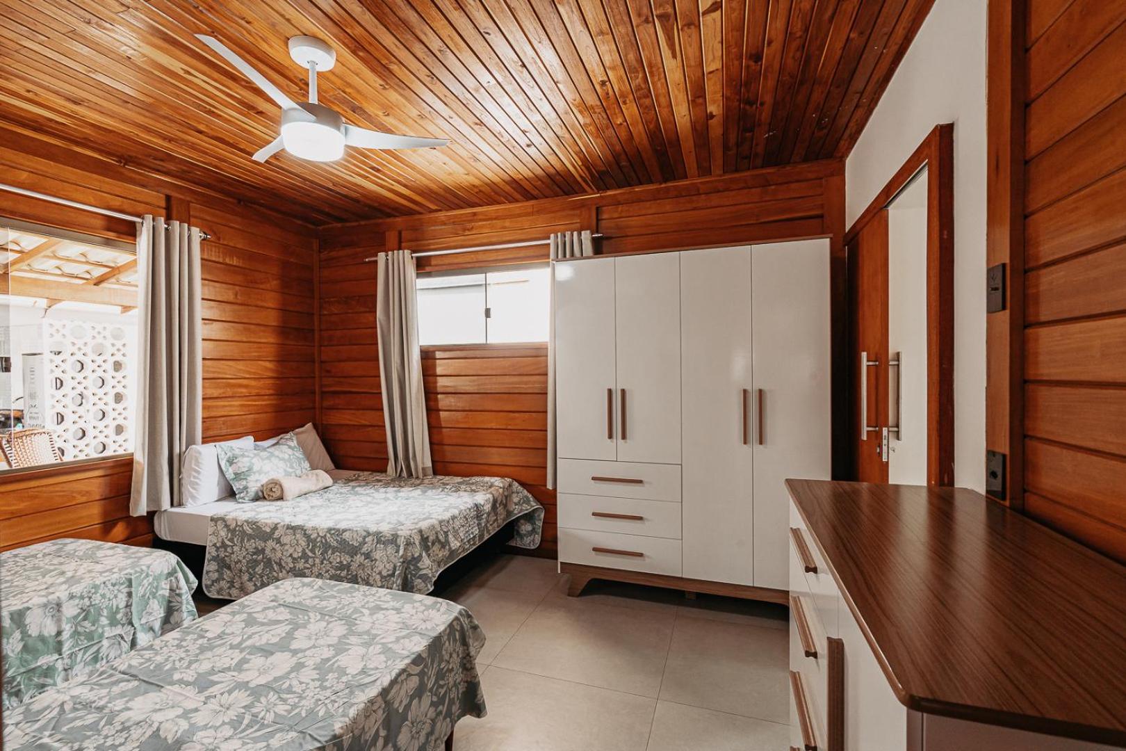 Casadecastelhanos, Quadra Do Mar De Castelhanos, 4 Suites Com Ar, Churrasqueira, Piscina, Hidromassagem, Cozinha Integrada Gourmet Ideal Para Familia E Amigos Аншіета Екстер'єр фото