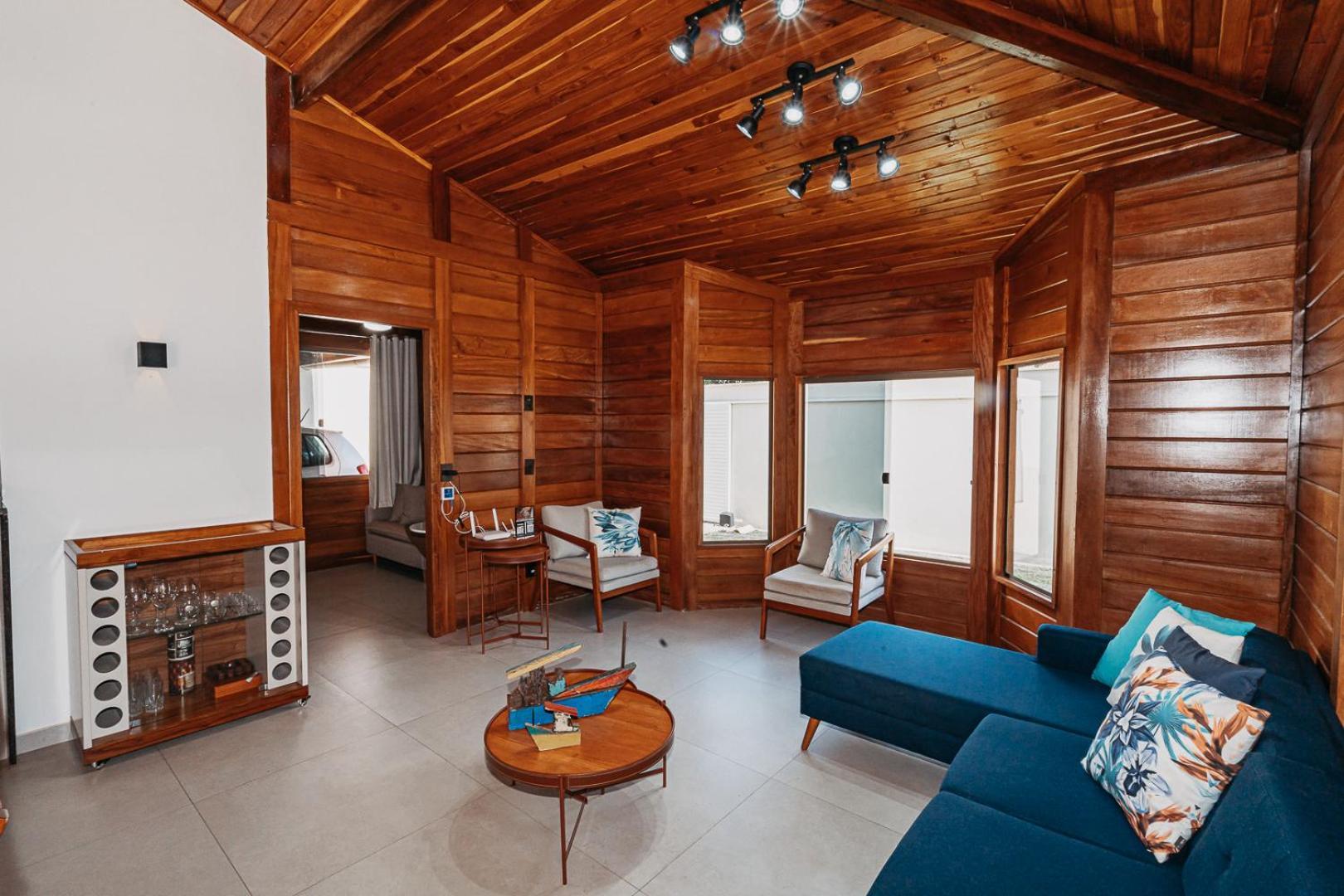 Casadecastelhanos, Quadra Do Mar De Castelhanos, 4 Suites Com Ar, Churrasqueira, Piscina, Hidromassagem, Cozinha Integrada Gourmet Ideal Para Familia E Amigos Аншіета Екстер'єр фото