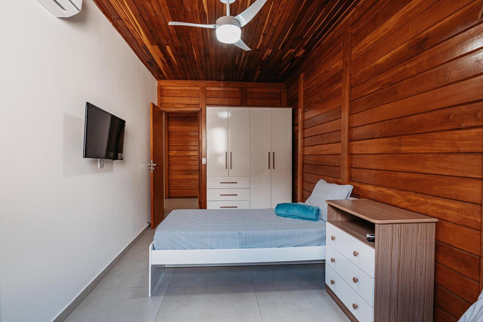 Casadecastelhanos, Quadra Do Mar De Castelhanos, 4 Suites Com Ar, Churrasqueira, Piscina, Hidromassagem, Cozinha Integrada Gourmet Ideal Para Familia E Amigos Аншіета Екстер'єр фото